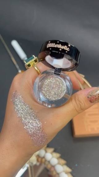 Best magic pink bite blooming eyes glitter