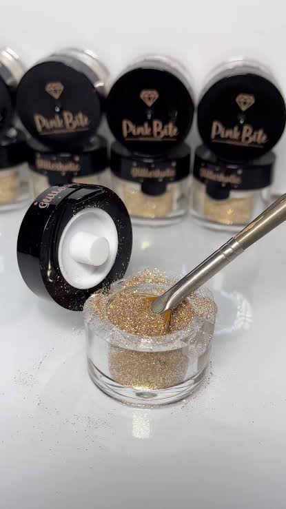 Best magic pink bite blooming eyes glitter